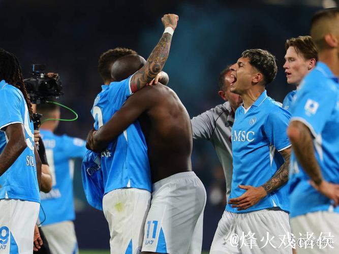 阿莱格里:那不勒斯和国米是上赛季前二,说他们 阿莱格里:那不勒斯和国米是上赛季前二,说他们